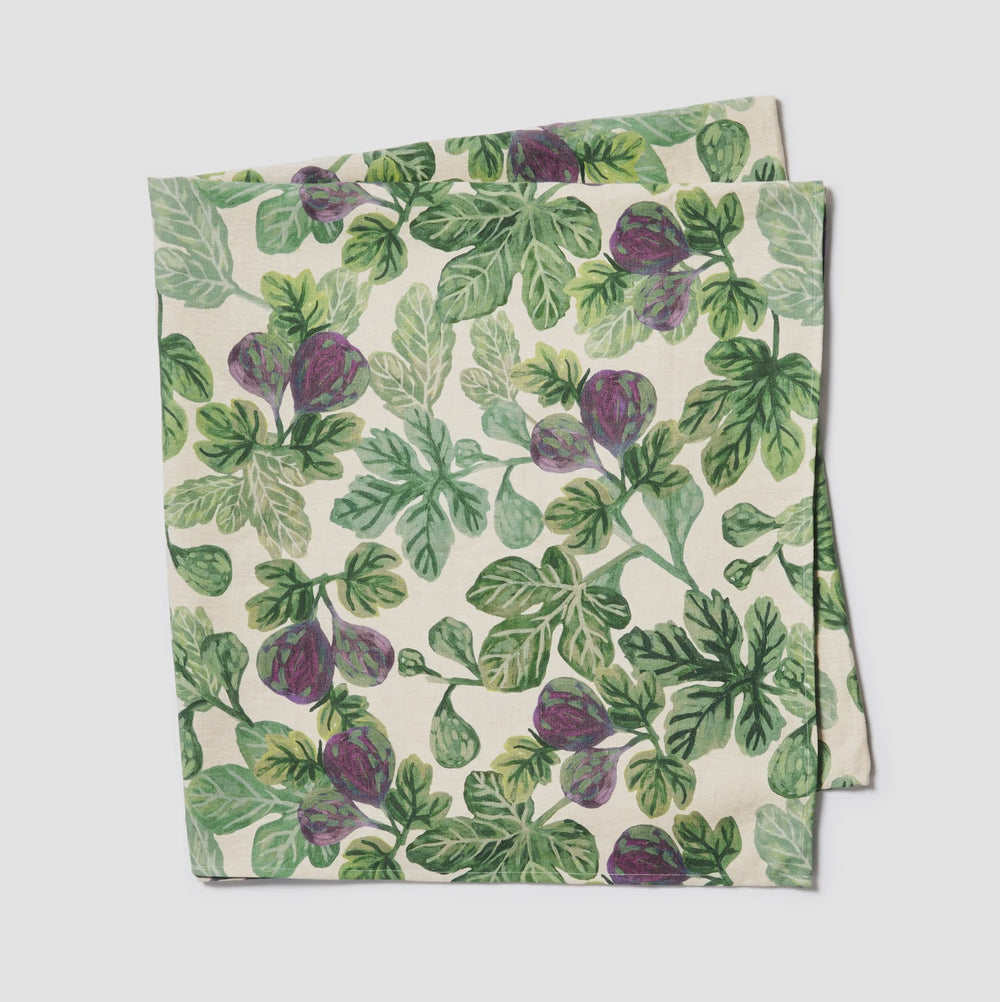Figgy Green Tablecloth Size: Medium
